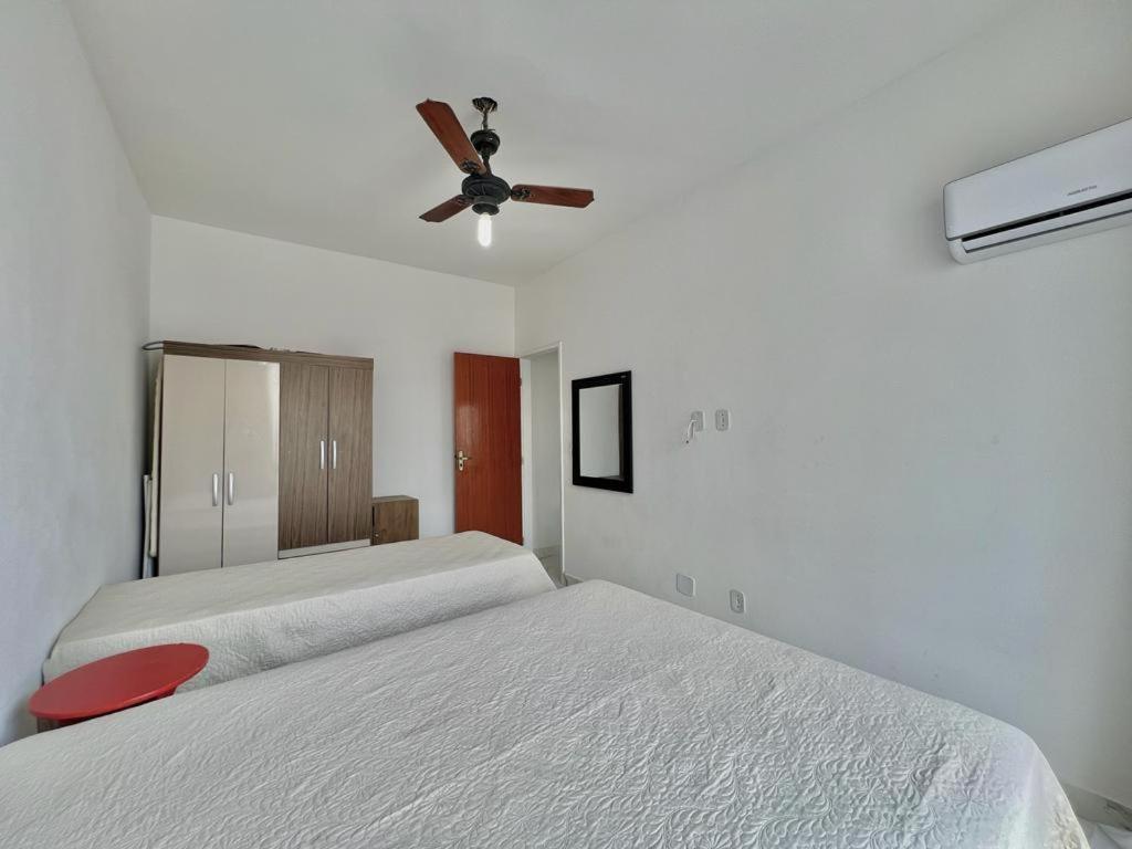 Vista Do Mar Com Ar Garagem E Varanda Гуарапари Екстериор снимка